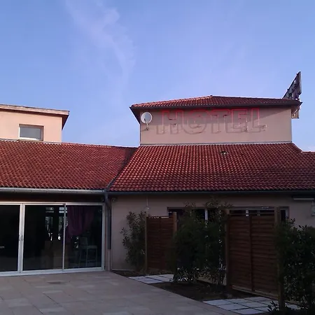 Hotel Bress'saone 3*